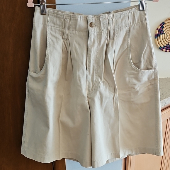 Vintage Pants - Vintage State of Mind by Palmetto's High Rise Khako Shorts